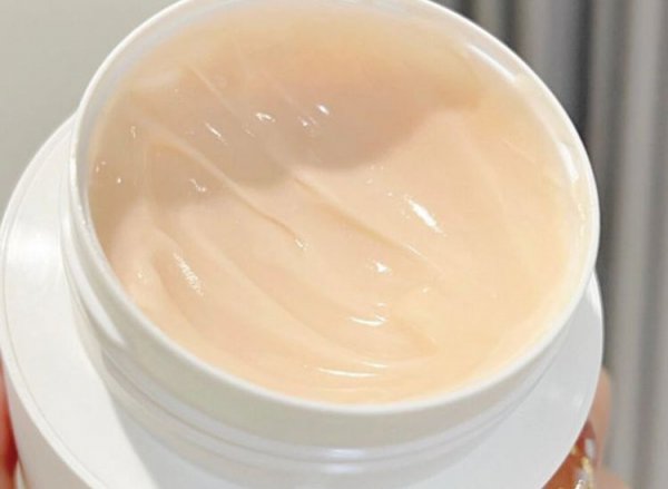 50岁用什么牌子护肤品抗衰老