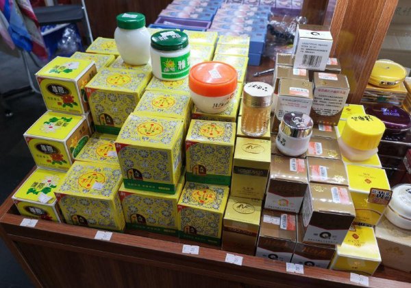 50岁用什么牌子护肤品抗衰老