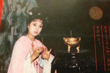 西厢记脱胎于哪个唐传奇故事