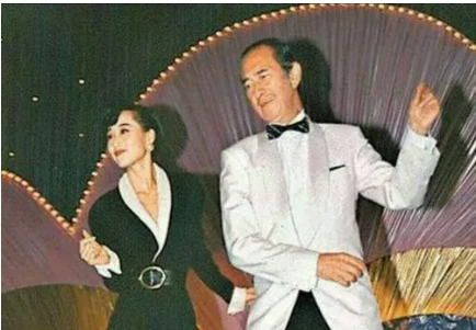 李连杰和利智关系