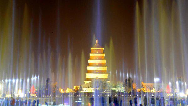 大雁塔是哪个朝代的建筑