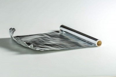 锡纸亮面接触食物还是反面 锡纸分正反面的正确用法