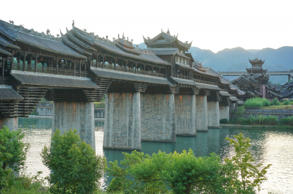 濯水古镇风雨廊桥简介