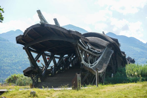 濯水古镇风雨廊桥简介