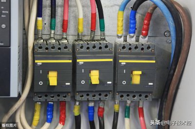 三相电机功率怎样计算公式 三相异步电机功率计算口诀