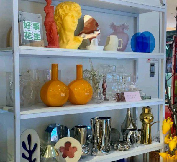 中学门口适合开什么店最好