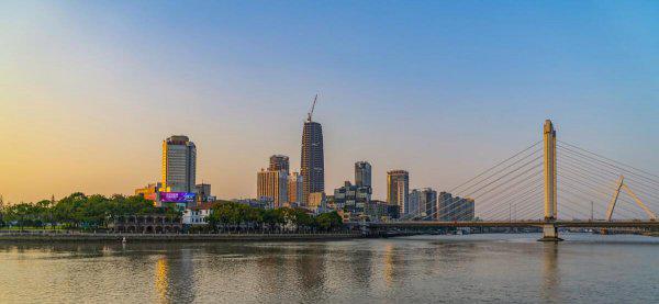 浙江宁波是不是很穷