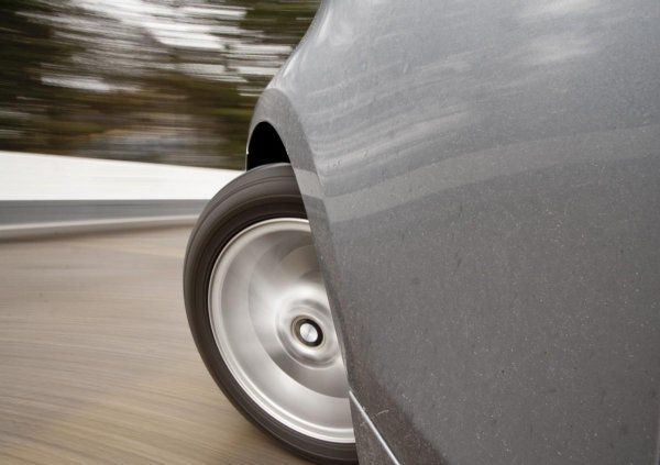 新手开车转弯技巧口诀