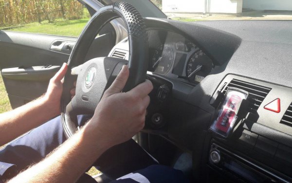 新手开车转弯技巧口诀