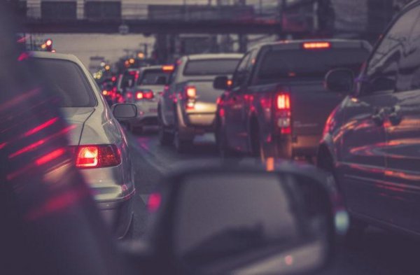 新手开车转弯技巧口诀