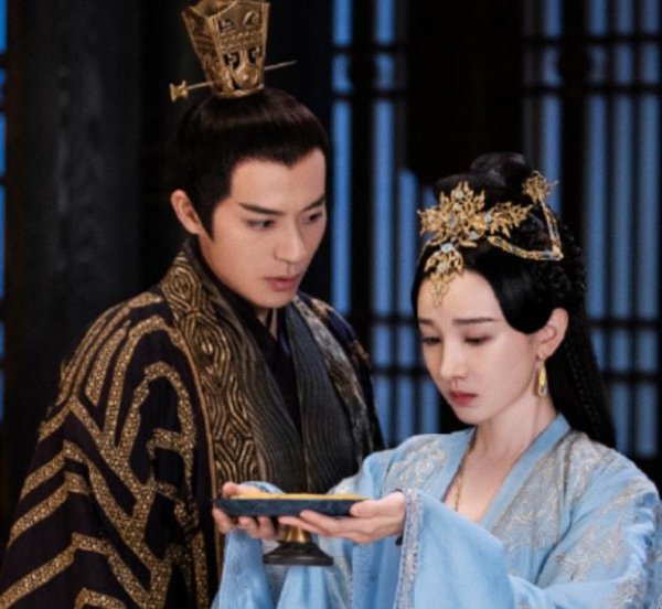 斛珠夫人小说原著中角色结局