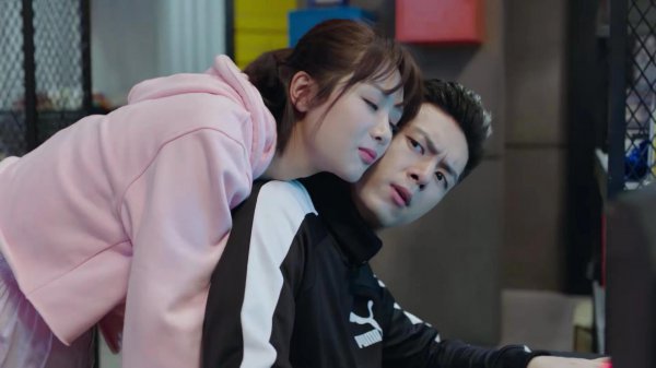 韩商言什么时候喜欢佟年的