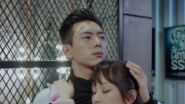 韩商言什么时候喜欢佟年的