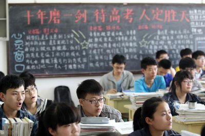 高二学生改学日语好吗 高中英语太差改学日语可行吗