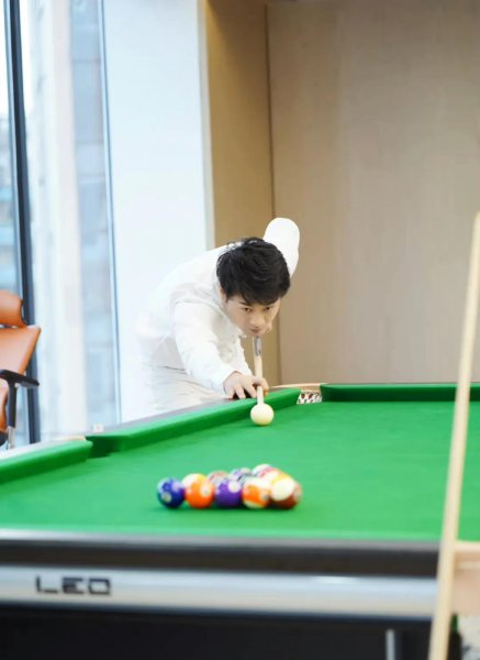 直播网红辛有志的个人资料