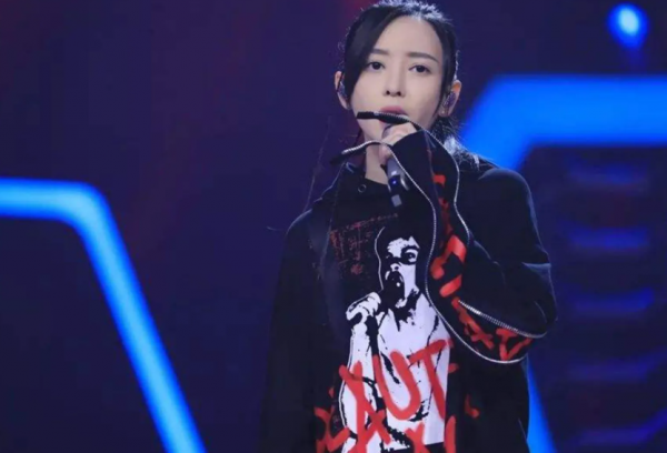 于文文什么来头