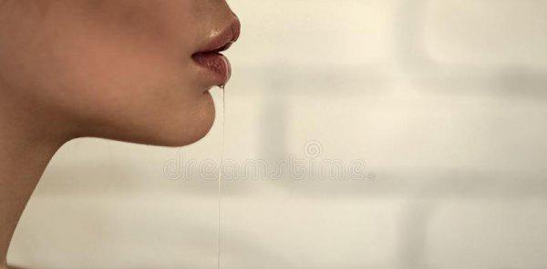 情侣接吻为什么感觉不到口臭