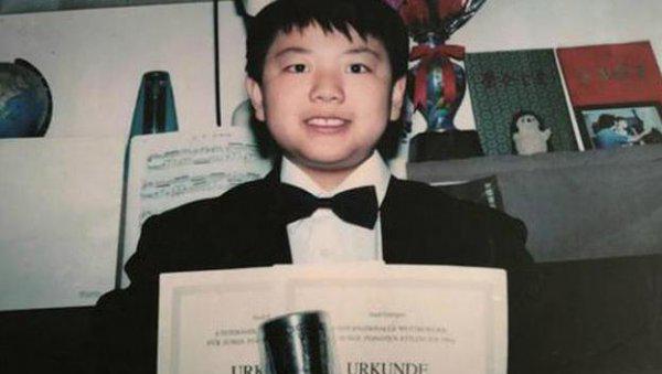 郎朗老婆吉娜是哪国人