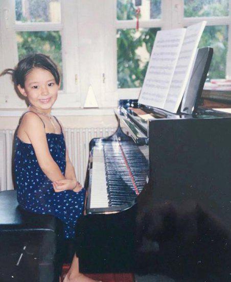 郎朗老婆吉娜是哪国人