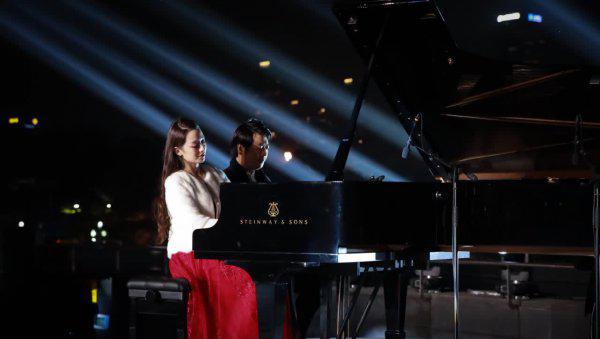 郎朗老婆吉娜是哪国人