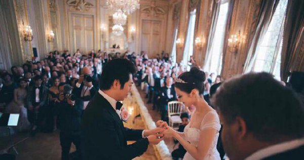 郎朗老婆吉娜是哪国人