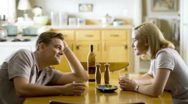 性格不合的两个人能否在一起