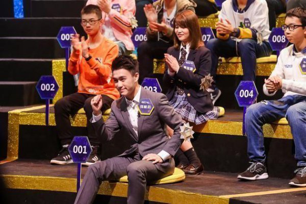 奚梦瑶老公何猷君个人资料简介