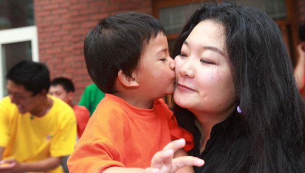 婚姻不幸福该不该为了孩子维持下去