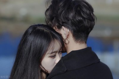 男朋友太粘人占有欲太强怎么办 占有欲太强到窒息又幼稚