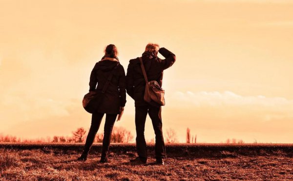 一个已婚男人对婚外女人真爱的表现