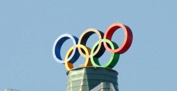 奥林匹克五环的设计者是谁