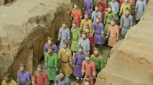 兵马俑的颜色本来是什么色