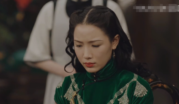 传家三小姐是谁扮演的