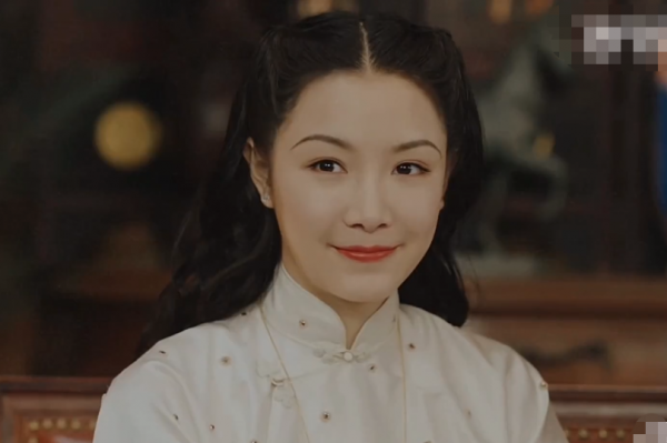 传家三小姐是谁扮演的