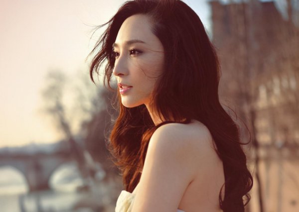 澳门富豪纪晓波的简介资料