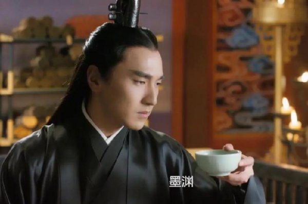 夜华和墨渊的关系