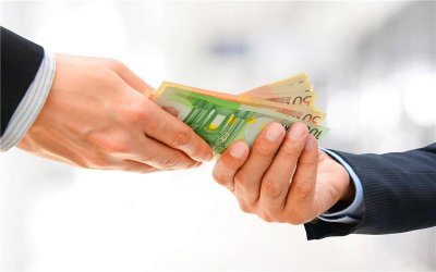 干什么最赚钱一年赚百万 有哪些年收入百万的挣钱途径