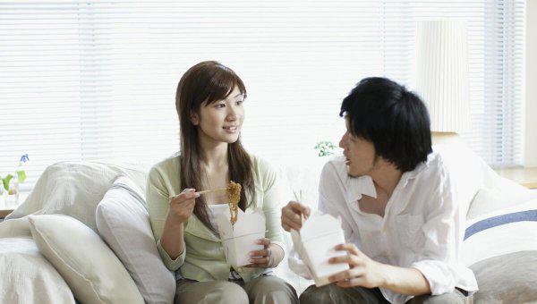 男人没放下前妻的表现