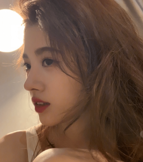 鞠婧祎做过容吗