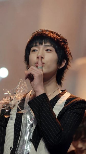 井柏然个人简介资料