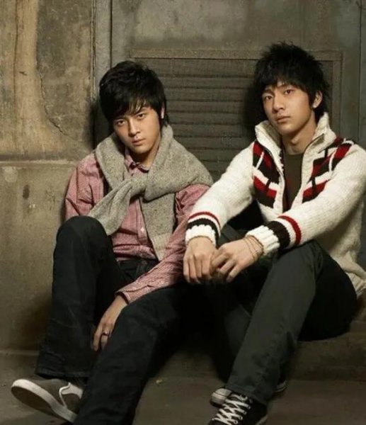 井柏然个人简介资料