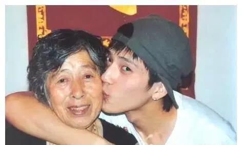 井柏然个人简介资料