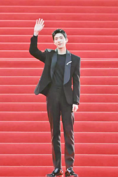 井柏然个人简介资料