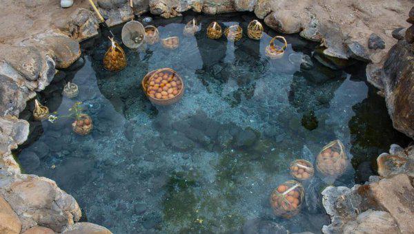 女性泡温泉要穿内裤吗