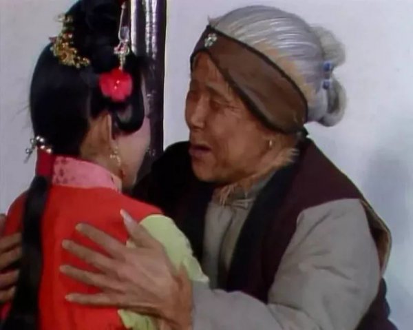 红楼梦刘姥姥扮演者是谁