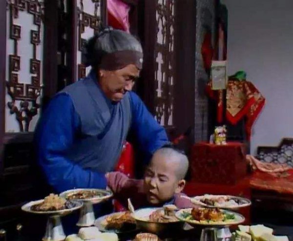 红楼梦刘姥姥扮演者是谁