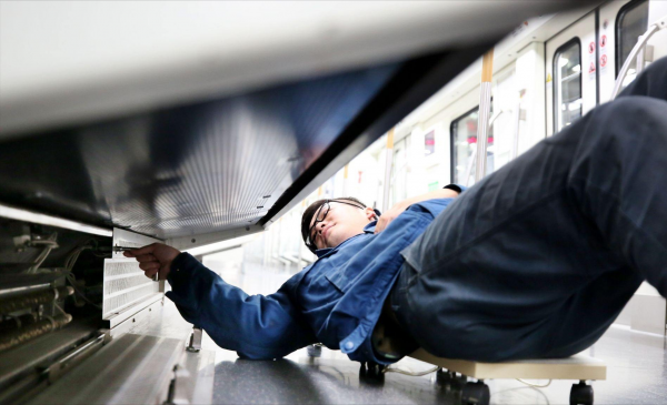 去地铁上班后悔了