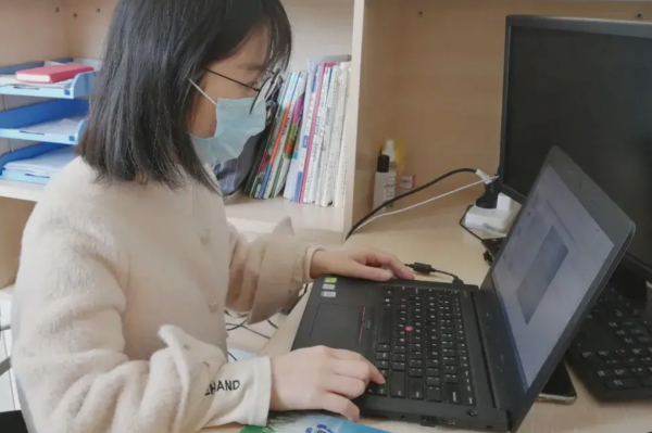 去地铁上班后悔了