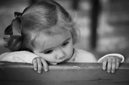 非常喜欢发呆的人怎么回事