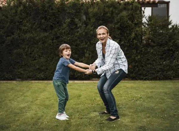 聪明女人离婚到底带不带孩子